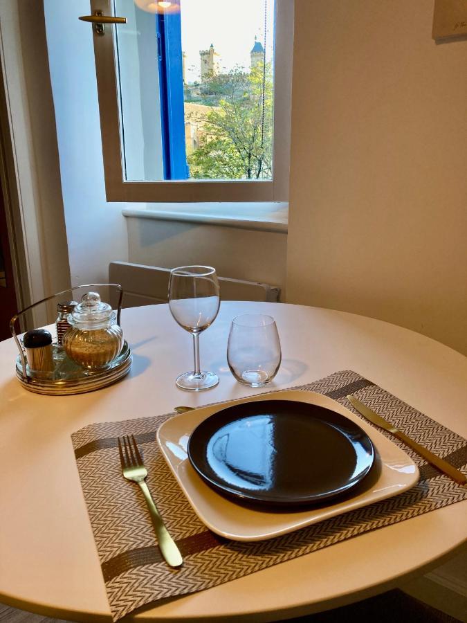 Studio Le Flore - Petit Dejeuner Inclus 1Ere Nuit - Aux 4 Logis Apartment Foix Bagian luar foto